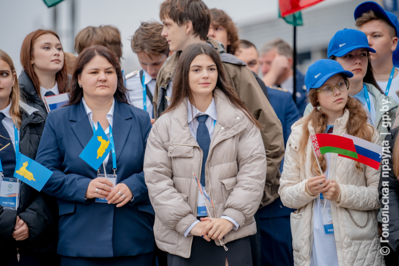 Символ надежности и прогресса. В Гомеле состоялся торжественный ввод в эксплуатацию маневрового тепловоза российского производства