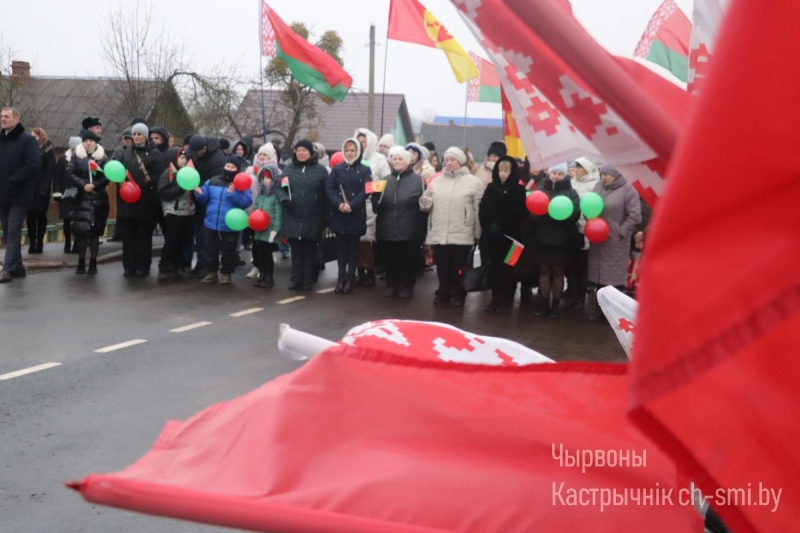 В Октябрьском открыт новый мост через реку Неретовка по улице Дзержинского