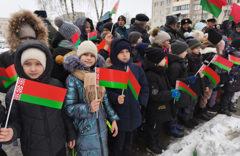 В Речице состоялось открытие памятного знака «Землякам-пограничникам» в честь всех воинов-пограничников родом из Речицкого района