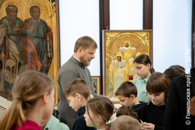 Красиво, комфортно и люди добрые: мальчиков и девочек из Луганской Народной Республики сегодня тепло встретили в Гомельской епархии