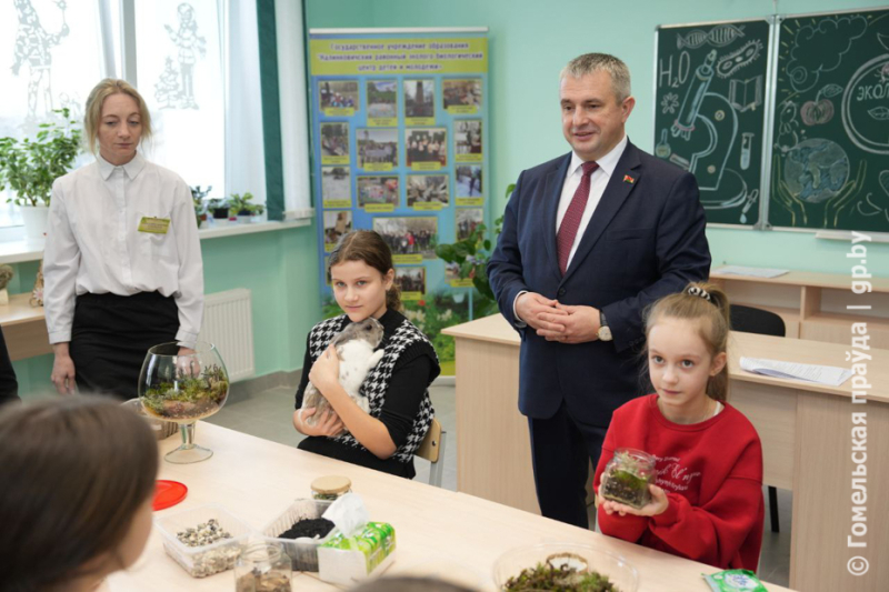 Можно песню записать и программу написать: в Калинковичах открыли новое здание Центра творчества детей и молодежи