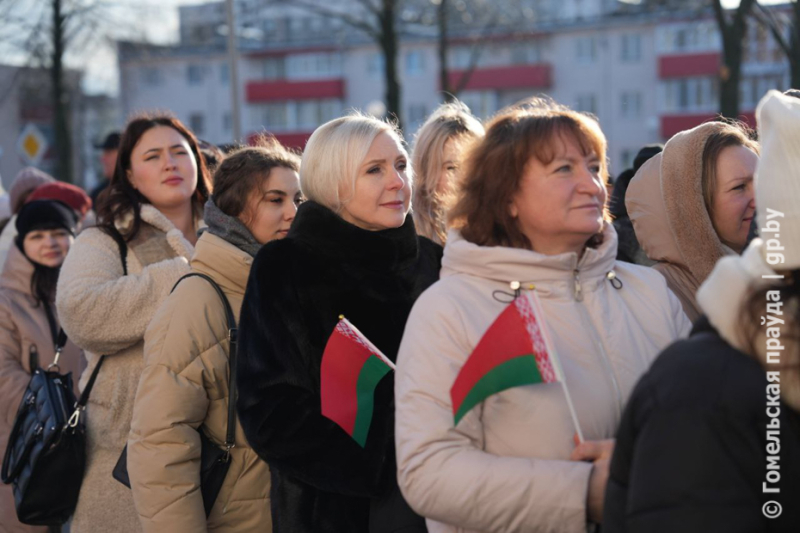 Можно песню записать и программу написать: в Калинковичах открыли новое здание Центра творчества детей и молодежи