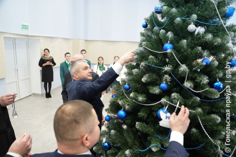 Можно песню записать и программу написать: в Калинковичах открыли новое здание Центра творчества детей и молодежи