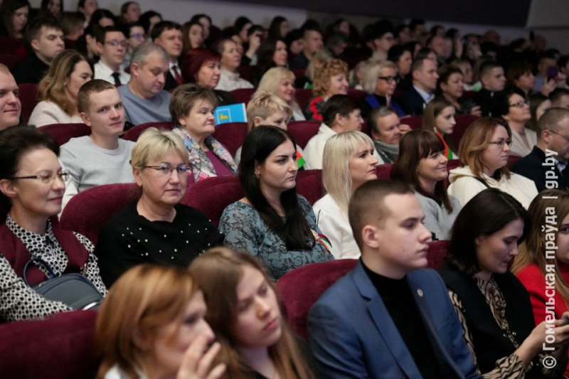 В Гомеле прошла областная патриотическая акция &quot;Я за тебя сердцем, Беларусь&quot;