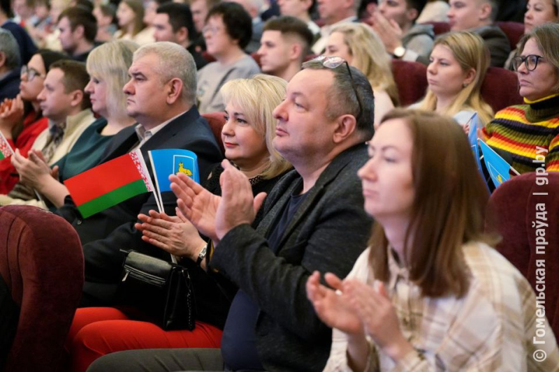 В Гомеле прошла областная патриотическая акция &quot;Я за тебя сердцем, Беларусь&quot;