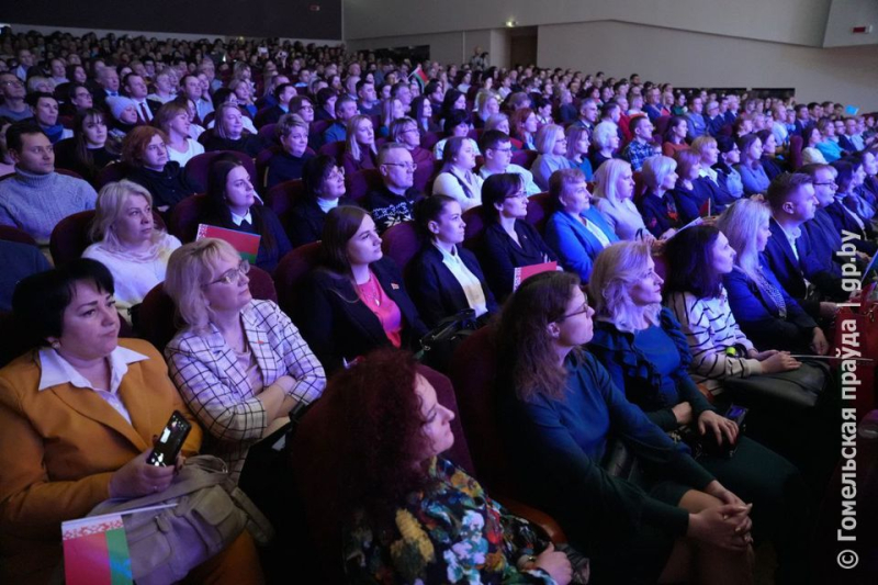 В Гомеле прошла областная патриотическая акция &quot;Я за тебя сердцем, Беларусь&quot;